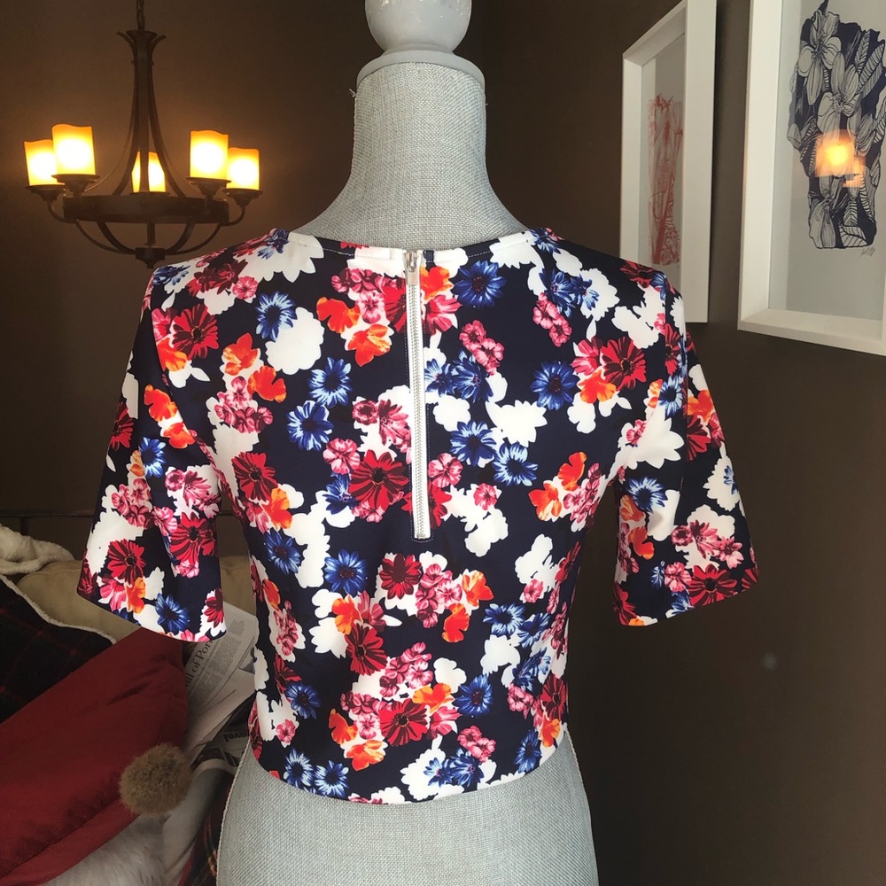 Express floral crop top - Picture 7 of 8